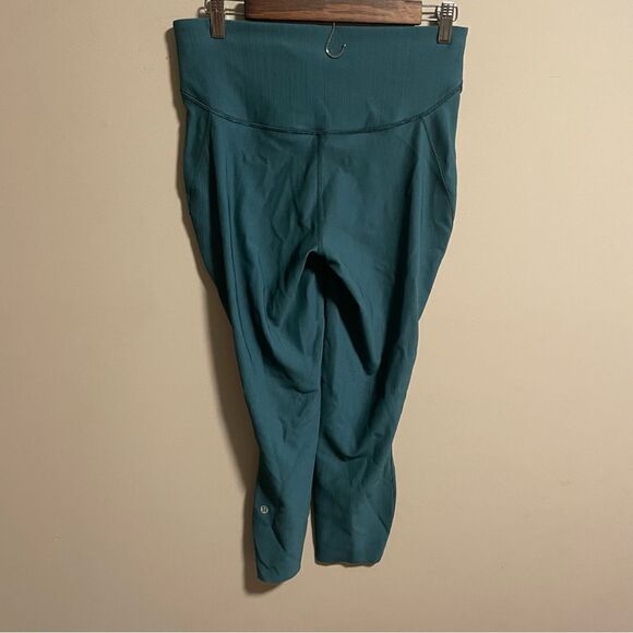 Lululemon Base Pace High-Rise Crop 23" *Two-Tone Ribbed- Size 10 - Picture 5 of 9